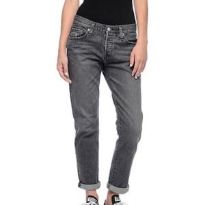 501 Tapered Levi Boyfriend Jeans